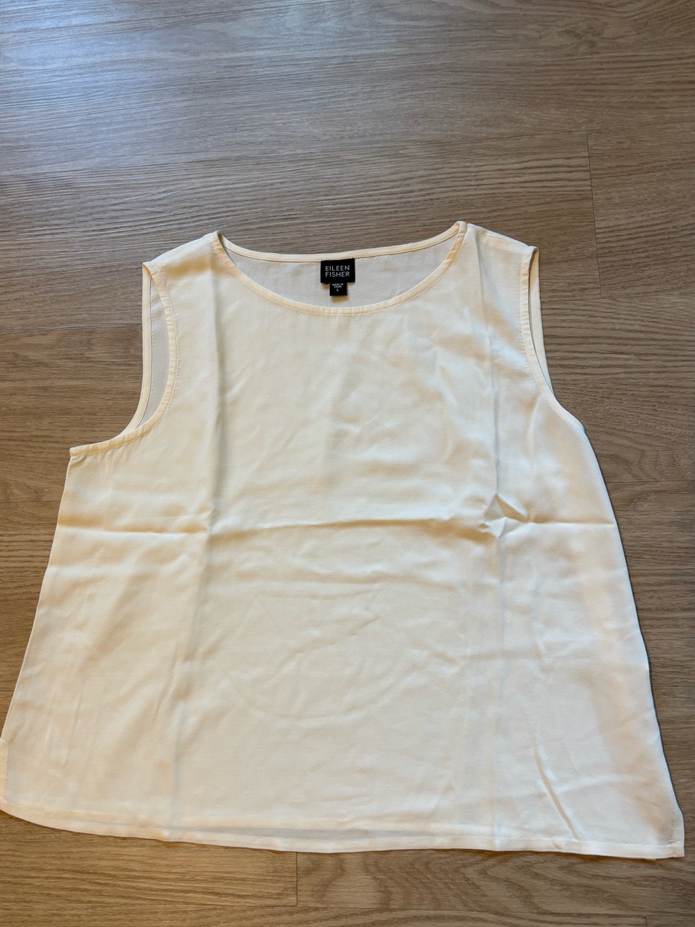 Eileen Fisher Women’s Sz L 100% Silk Crepe Round Neck Sleeveless Top in Cream